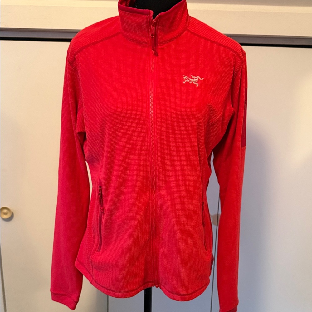 Arc’teryx lightweight fleece jacket